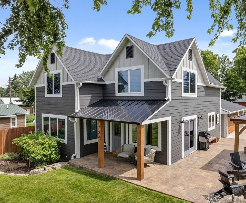 Mississippi Riverfront Sunset House