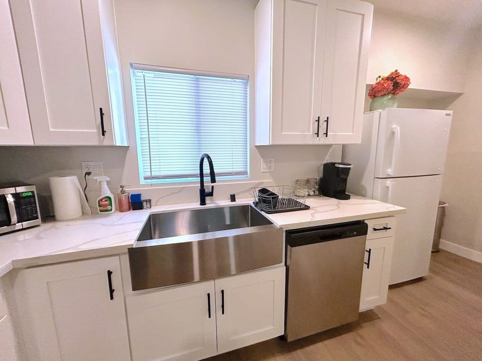 Full Size Kitchen
