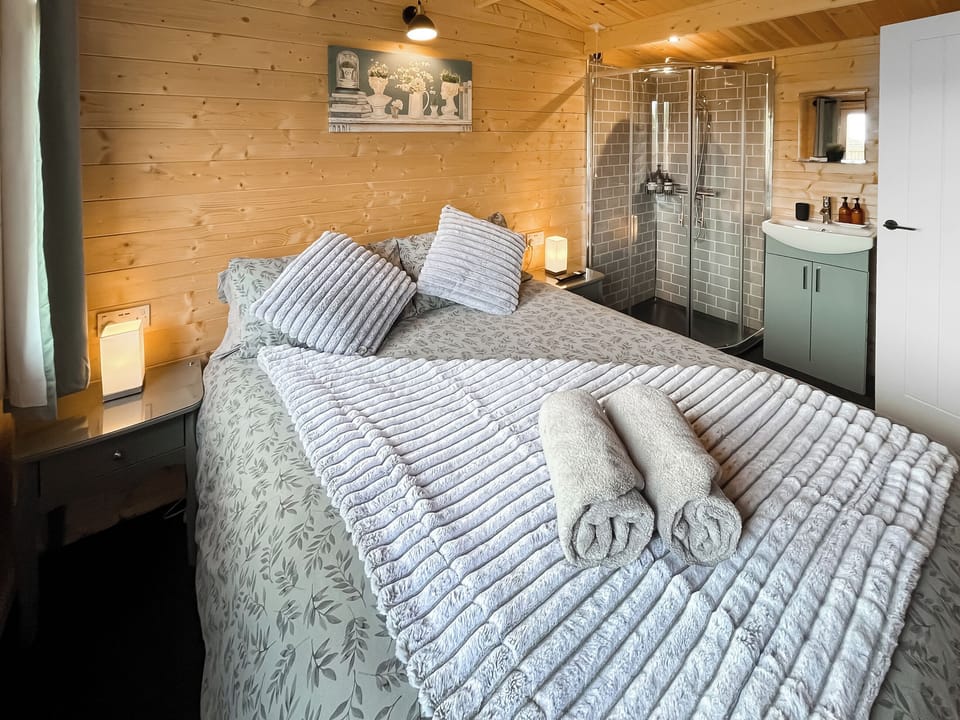 Double bedroom | The Homestead Compact, Finglesham, Deal