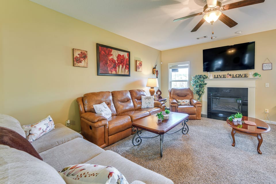 Columbus Vacation Rental | 5BR | 2.5BA | 2,901 Sq Ft | Stairs Required