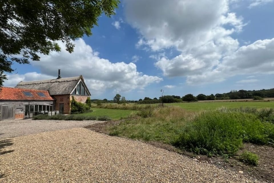 Parking for 8 cars and beautiful far reaching views across meadows 