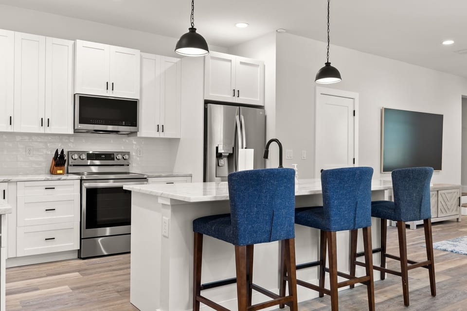 Kitchen Island with Seating