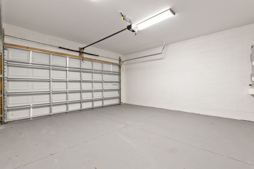 Open Space Garage