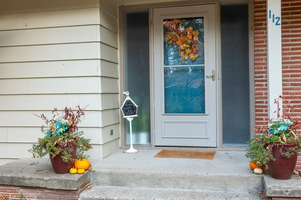 Welcome to Sumac House with keyless entry.