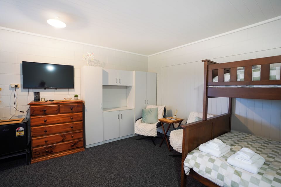 private room for a family of 5 