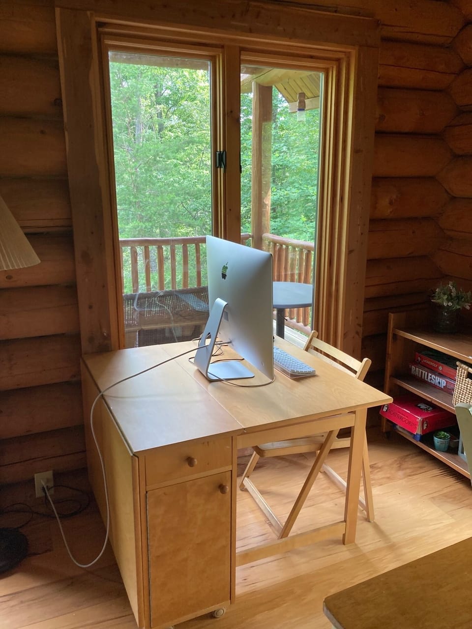 folding table has chairs:use as office or extra dining tbl/monitor not included.