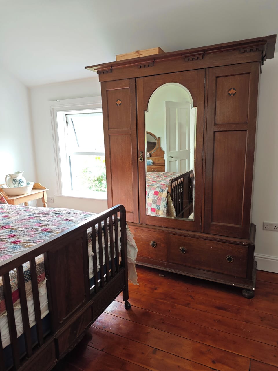 Bedroom and wardrobe