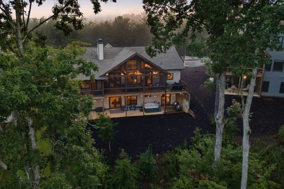 Natures captivating beauty all around !