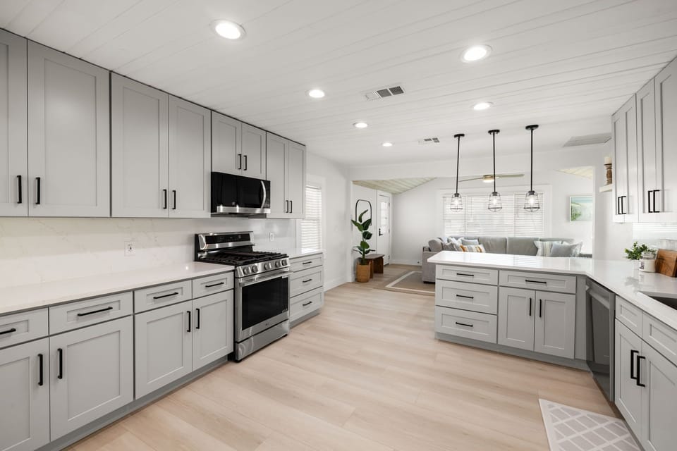 Fully stocked brand new kitchen