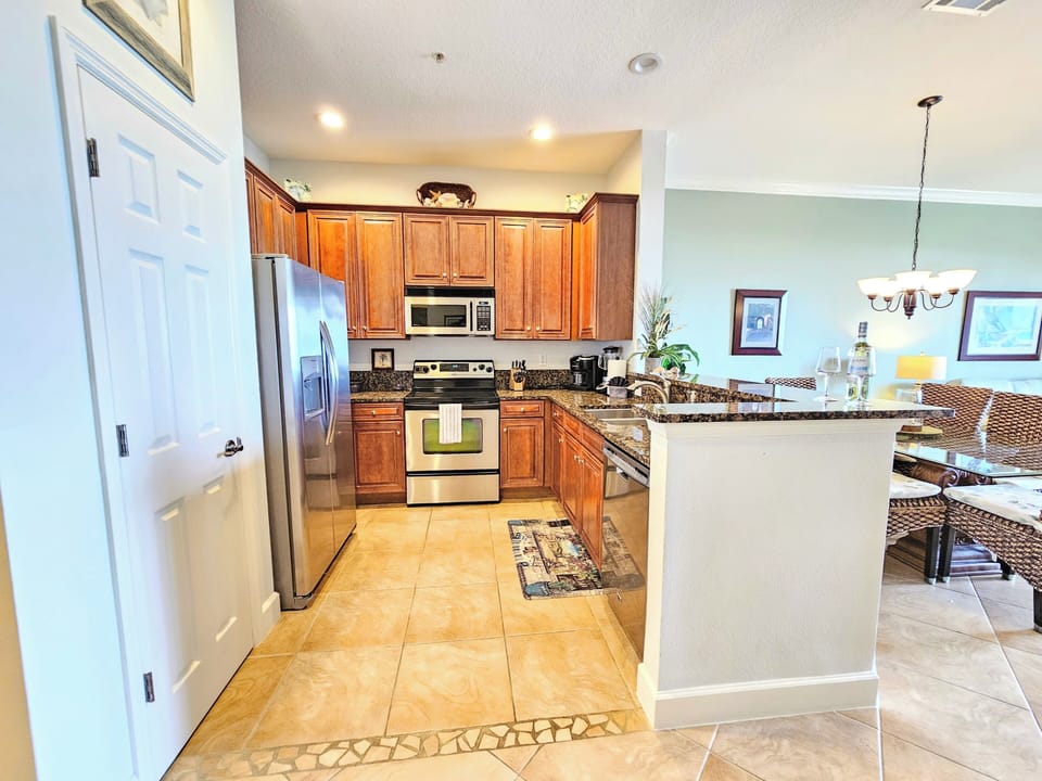 Fully Stocked Kitchen