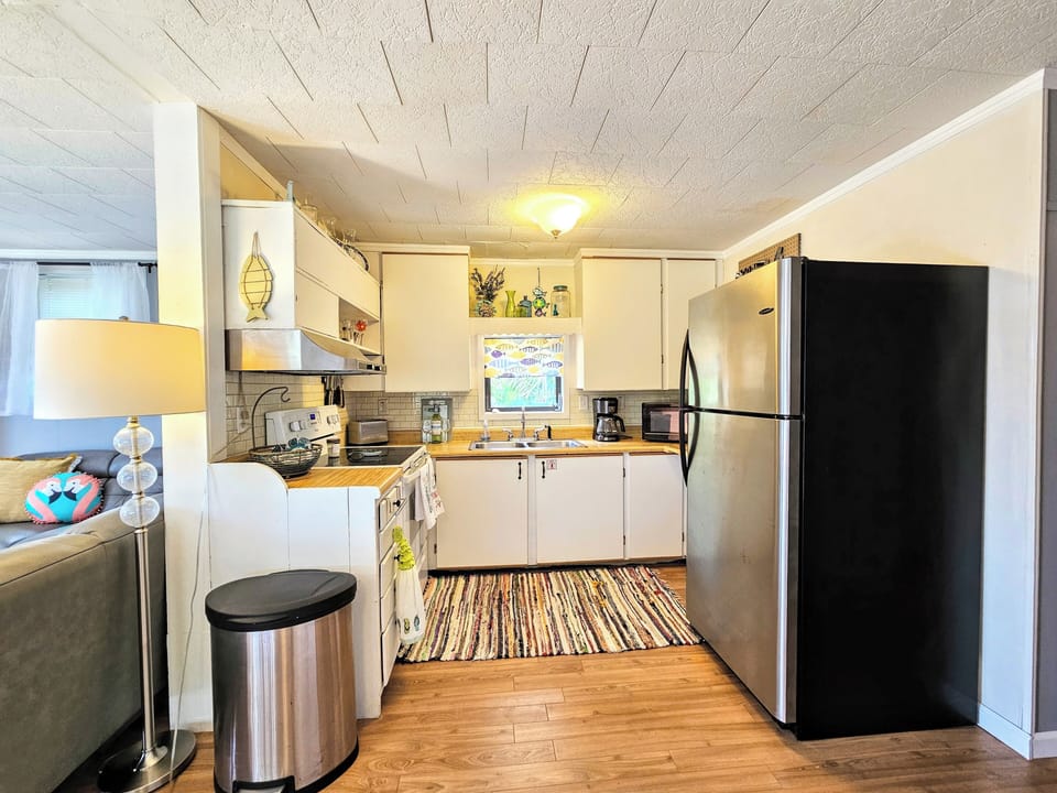 Fully Stocked Kitchen