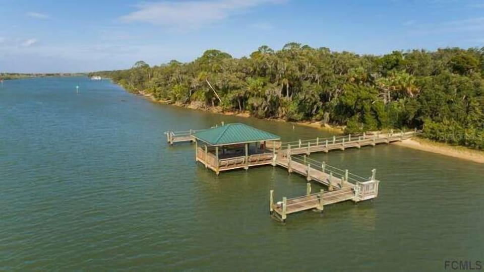 Resort Dock