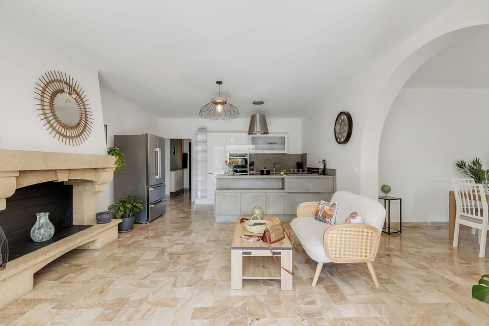Living and dining room