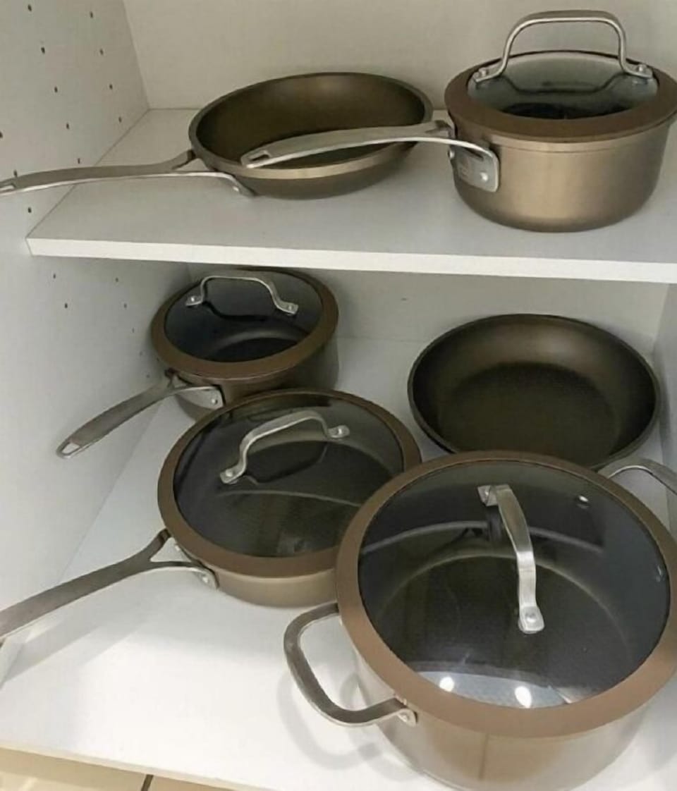 Fully stocked kitchen!
