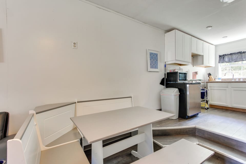 Dining Area | Kitchenette | Coffee Maker