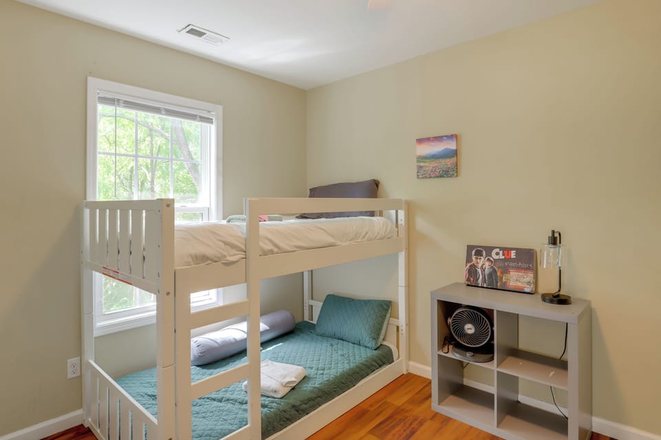 Bedroom 5 | 2 Twin Bunk Beds | 2nd Floor