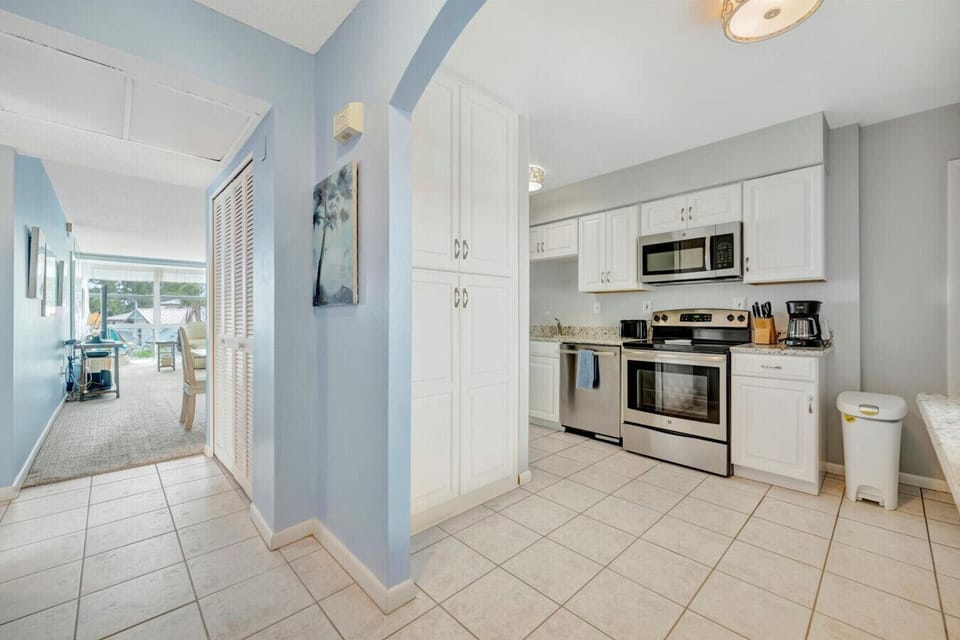 Fully stocked kitchen