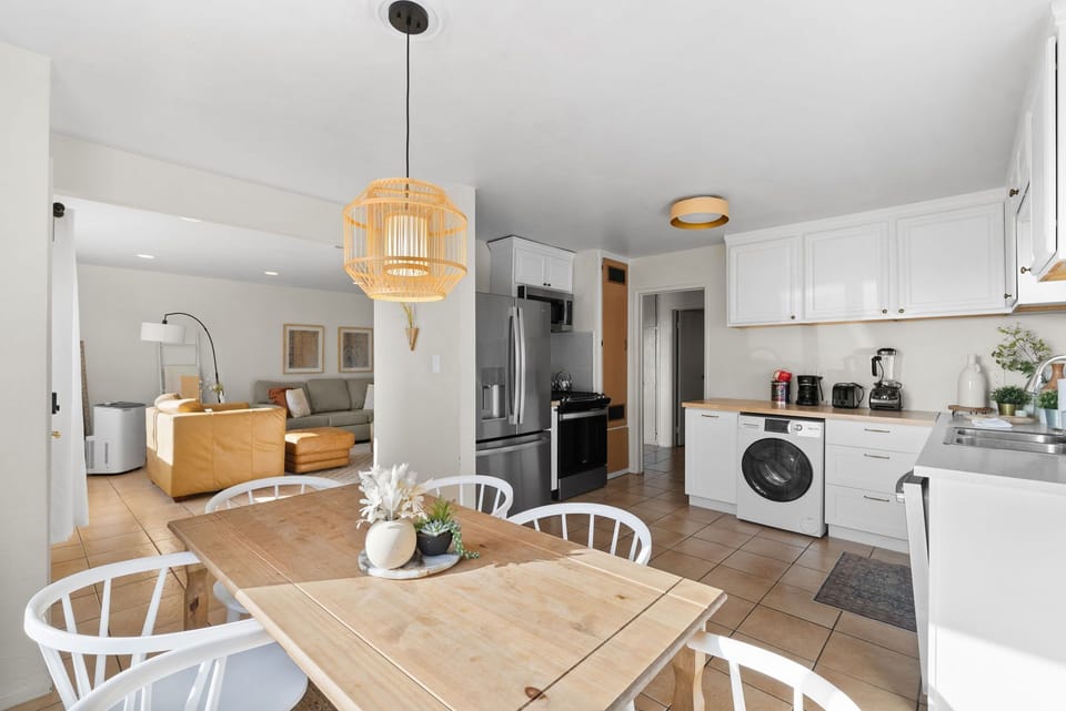 Open kitchen moments—perfect for cooking, chatting, and snacking