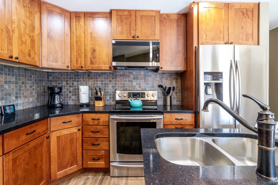 Full Kitchen