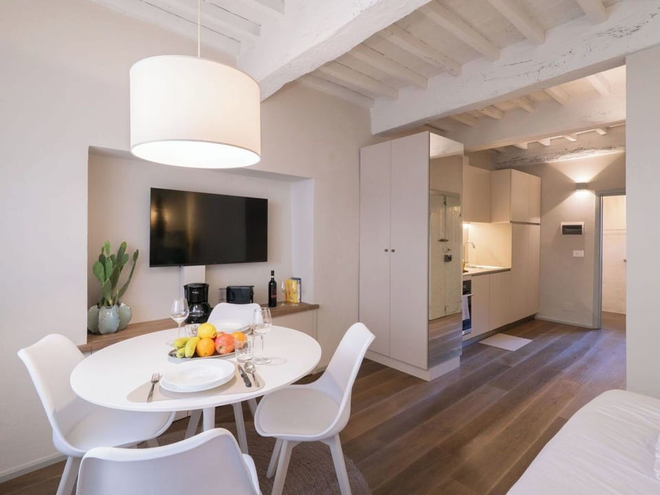 Dining Room, Kitchen