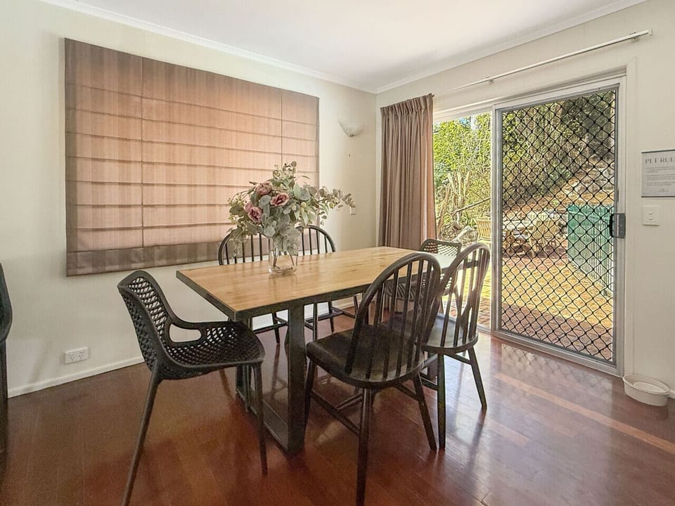 Dine while looking the outdoors
