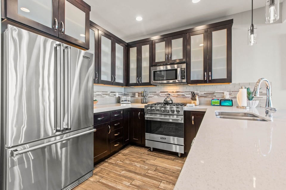 Blackstone Residence 3676