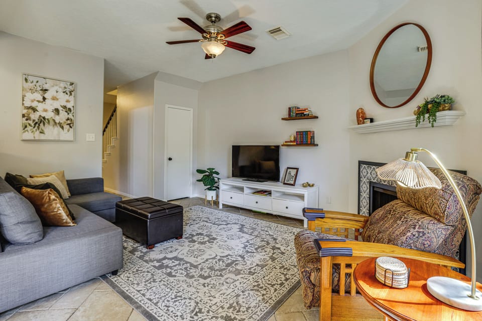 The Woodlands Vacation Rental | 2BR | 2.5BA | Stairs Required | 1,773 Sq Ft