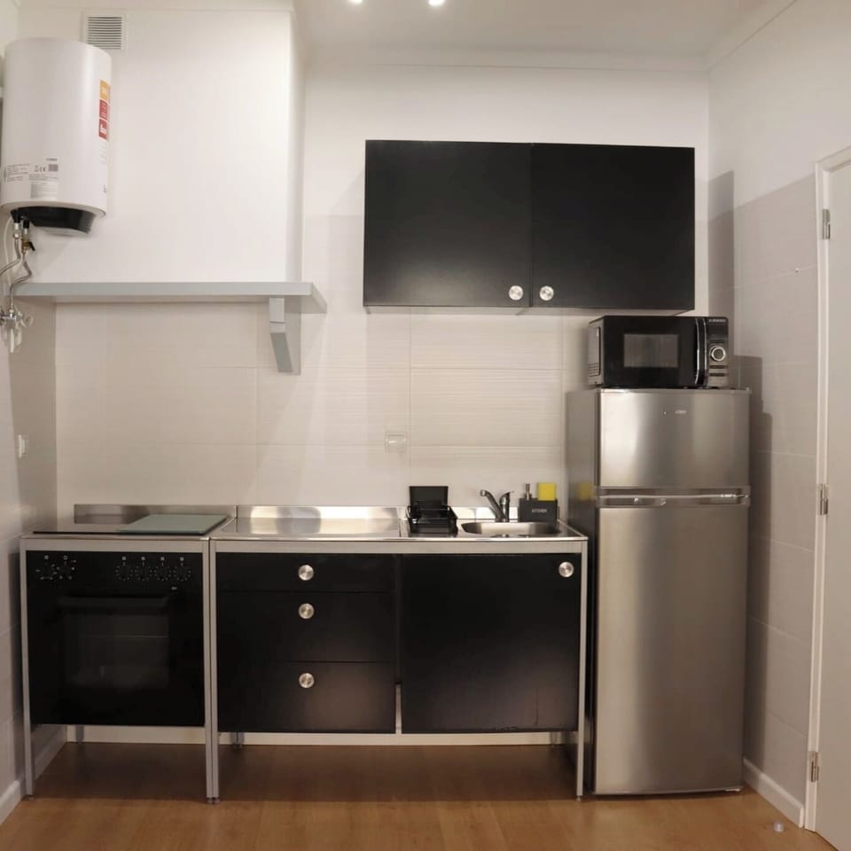 Prepare suas refeições caseiras, com condimentos básicos à disposição