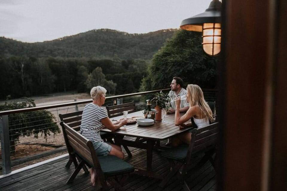 Take home some sundowner wines and relax at the alfresco setting on the front verandah.
