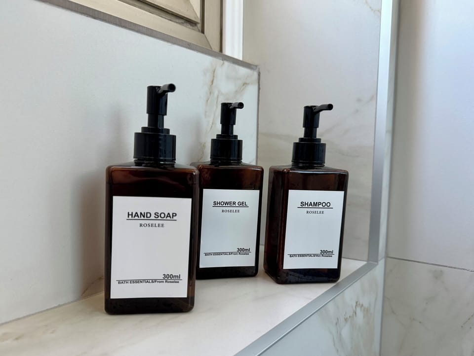 Bathroom amenities