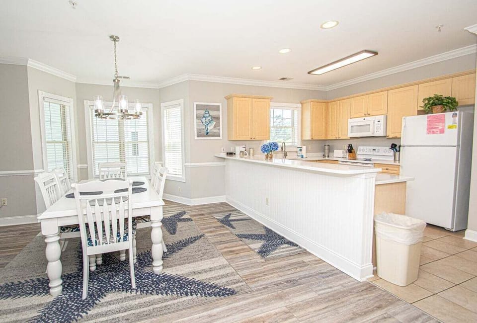 Kitchen and Dinning Room.