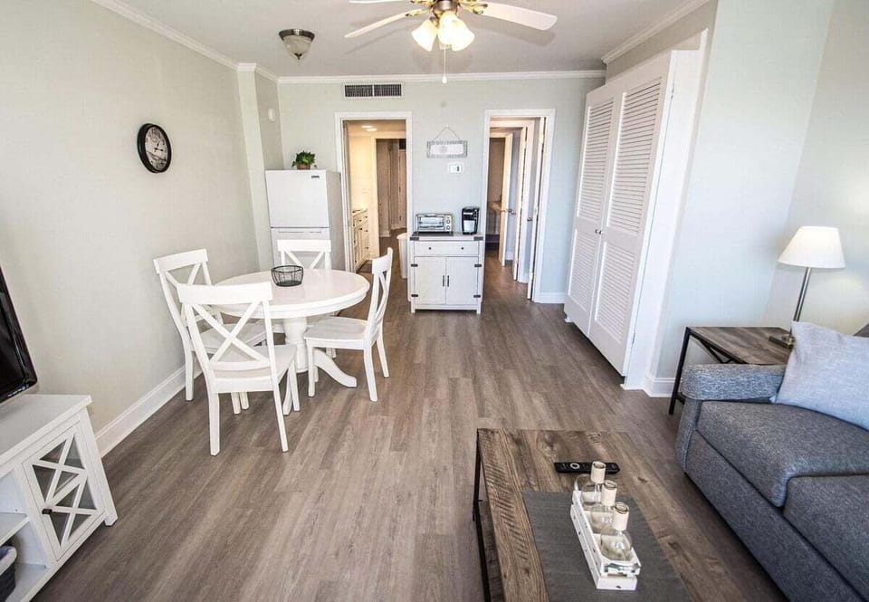 Living and Dinning Room.