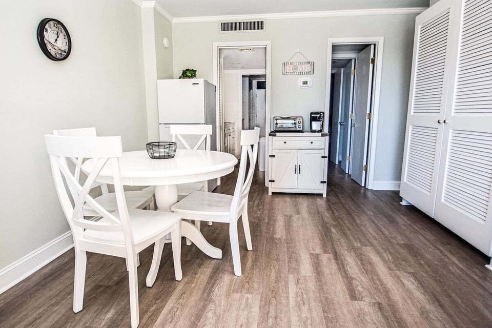 Dinning Room.