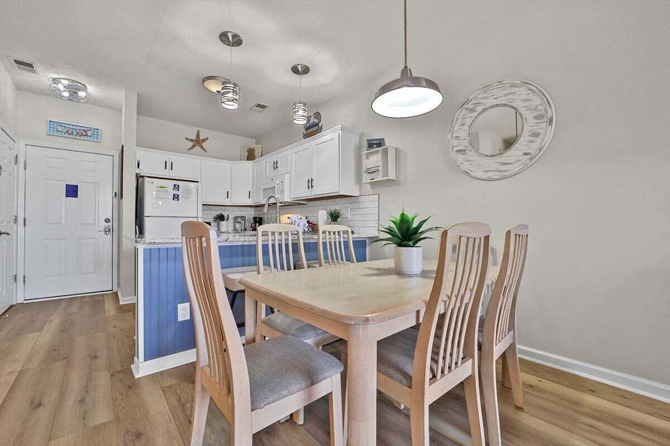 Kitchen and Dinning Room.