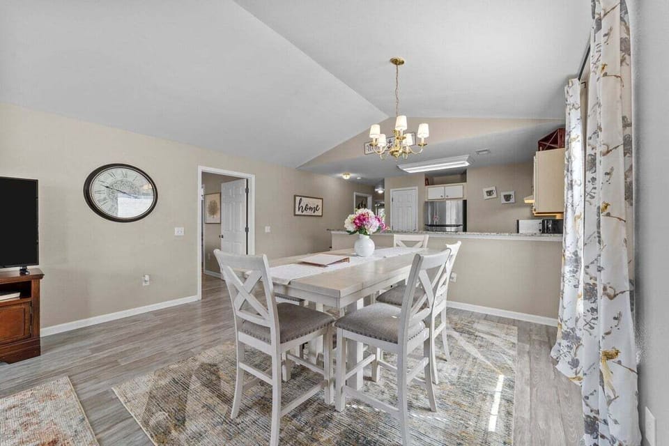 Kitchen and Dinning Room.