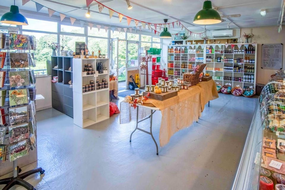 The Barn - 4 Bedroom - Tyn-Y-Coed Farm - Cardiff (8416)