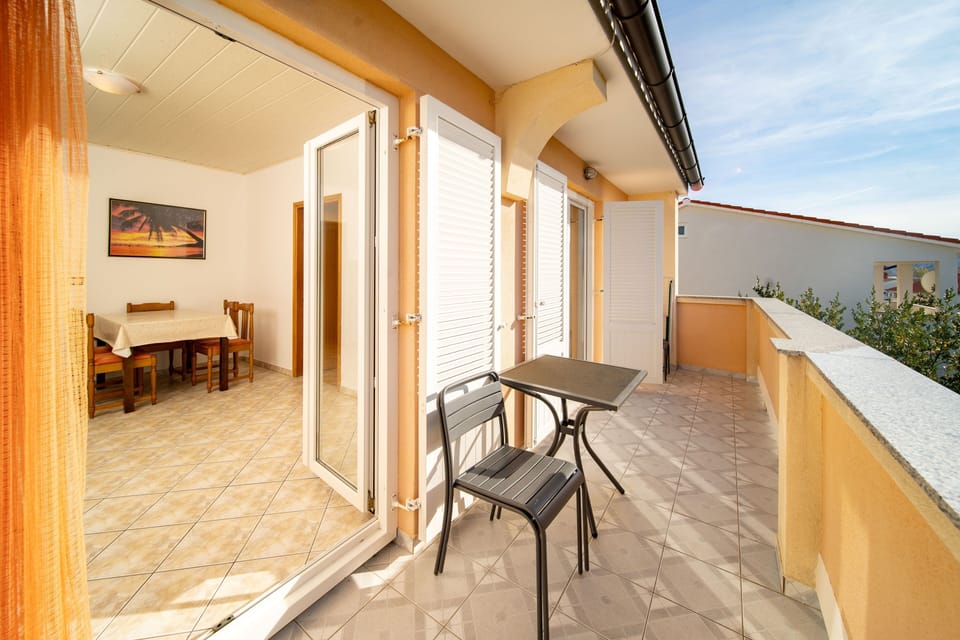 Balcony 1