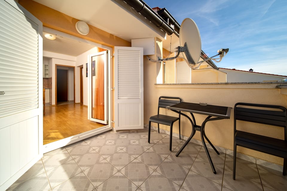 Balcony 1