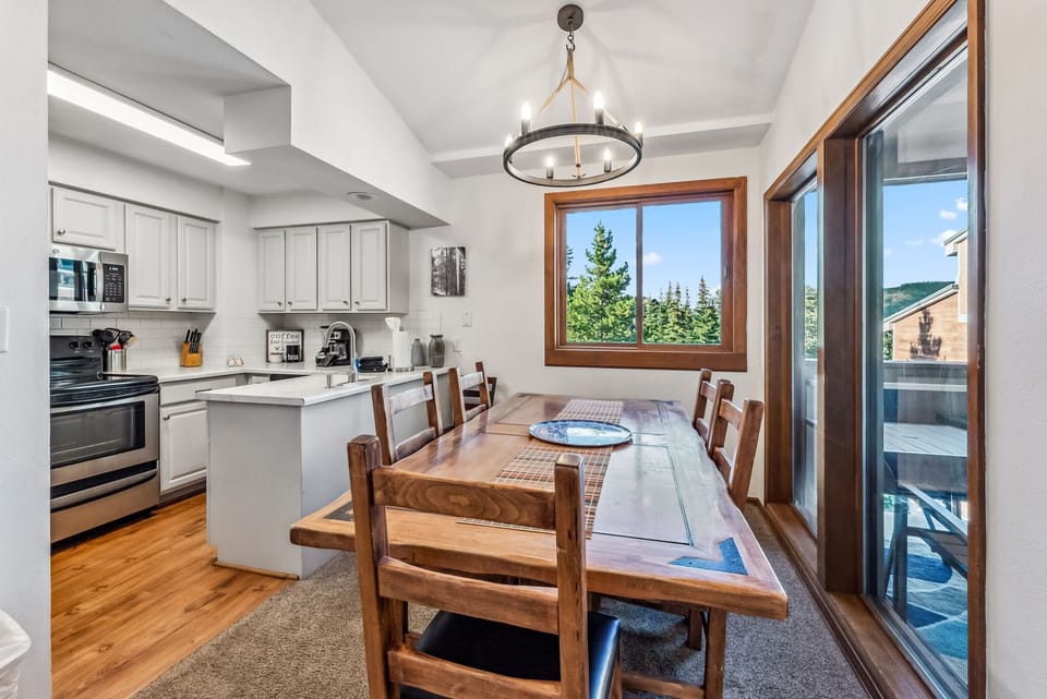 Dining Room; 6-person dining table, adjacent to kitchen and living room