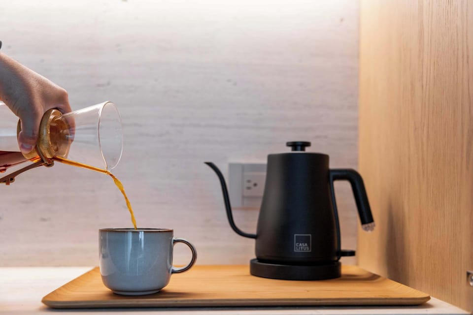 Your in-apartment barista kit: Chemex, filter and scale.

