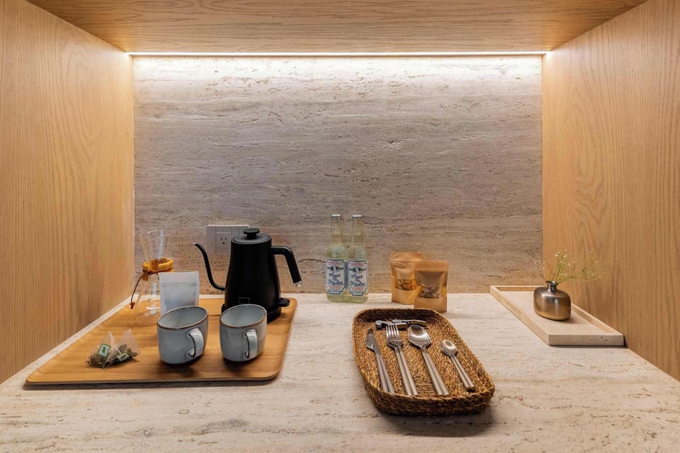 Your Chemex sanctuary: complete pour-over setup awaits.

