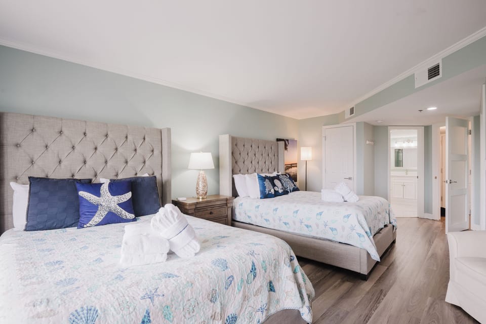Double Queen Bedroom