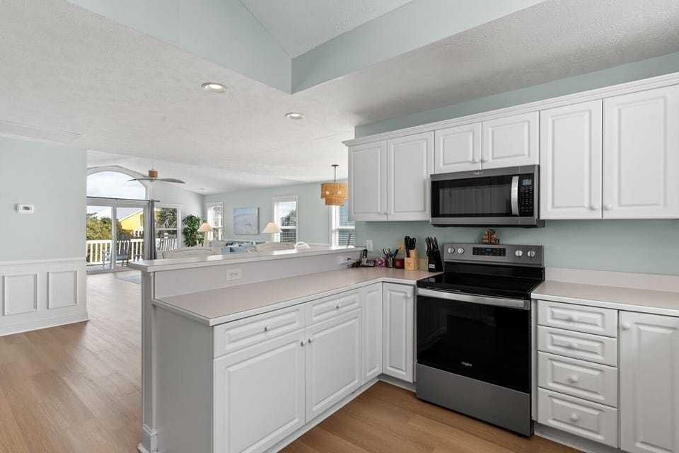 Kitchen
CAM 10-11-25