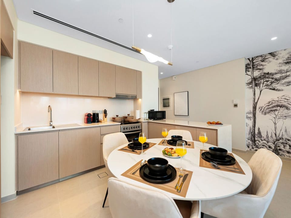 Fully Equipped Modern Kitchen and dining