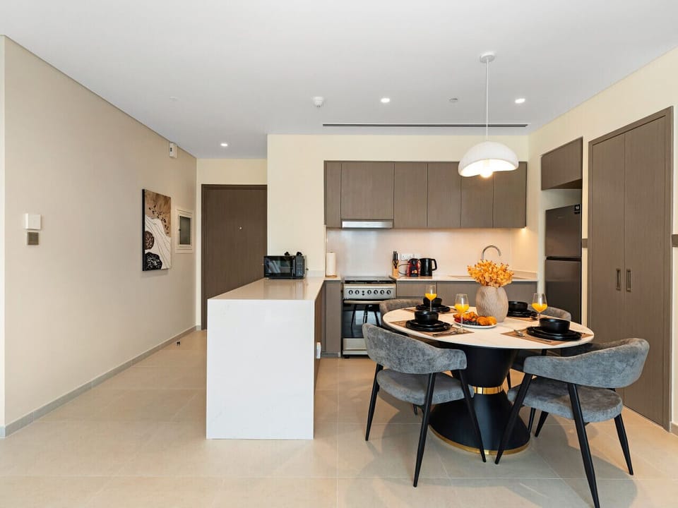 Fully Equipped Modern Kitchen and dining