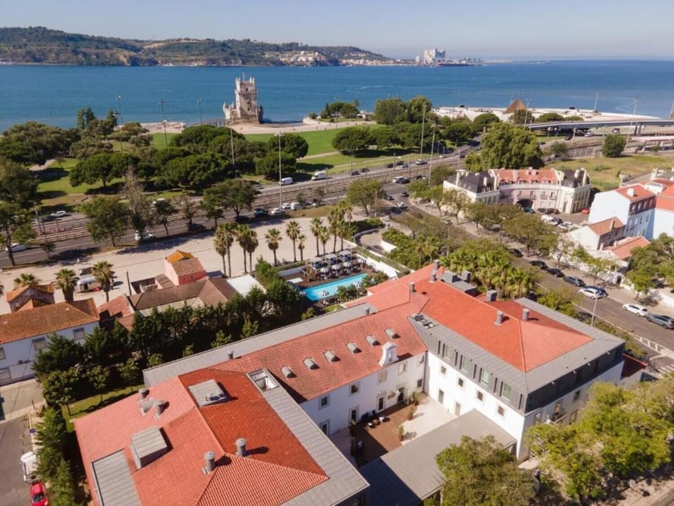 Picture your stay from above, moments from the waterfront.