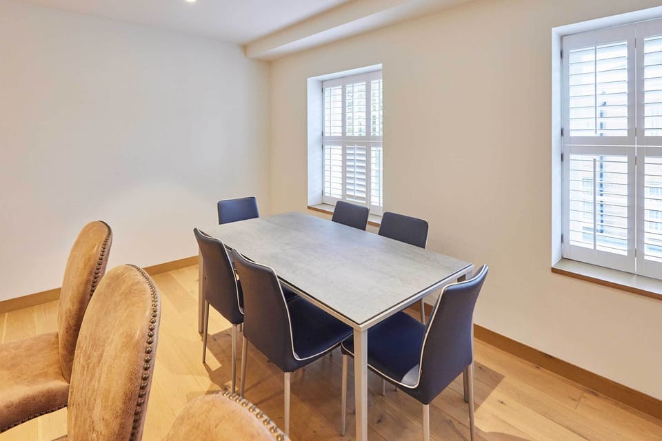 Thames Apartment, Windsor - Host & Stay