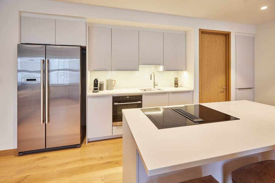 Thames Apartment, Windsor - Host & Stay