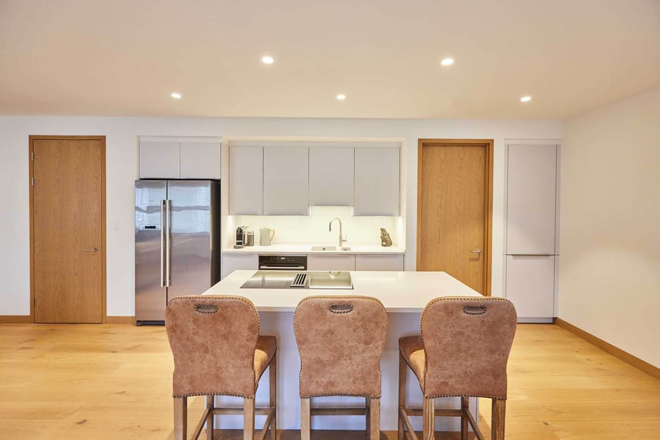 Thames Apartment, Windsor - Host & Stay