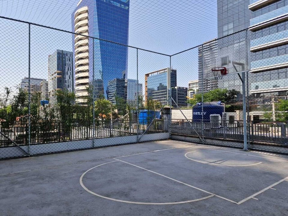 Sport court